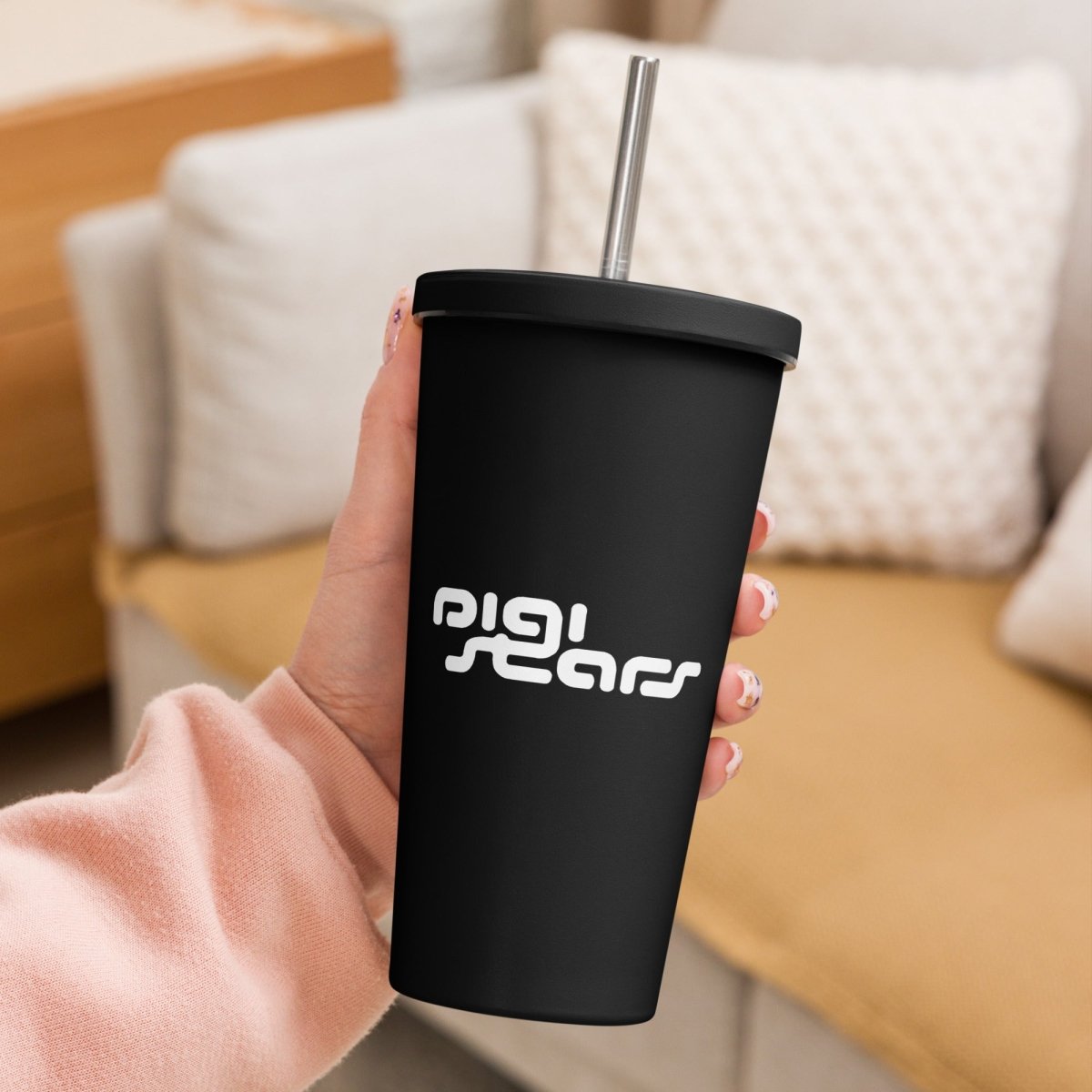 Insulated tumbler with a straw - DIGISTARS